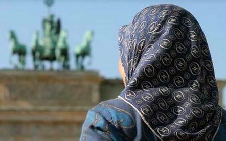 حجابي عزّتي - توفير 1000 زيّ وحجاب للفتيات المُكلَّفات في عدة دول - جمعية بلد الخير